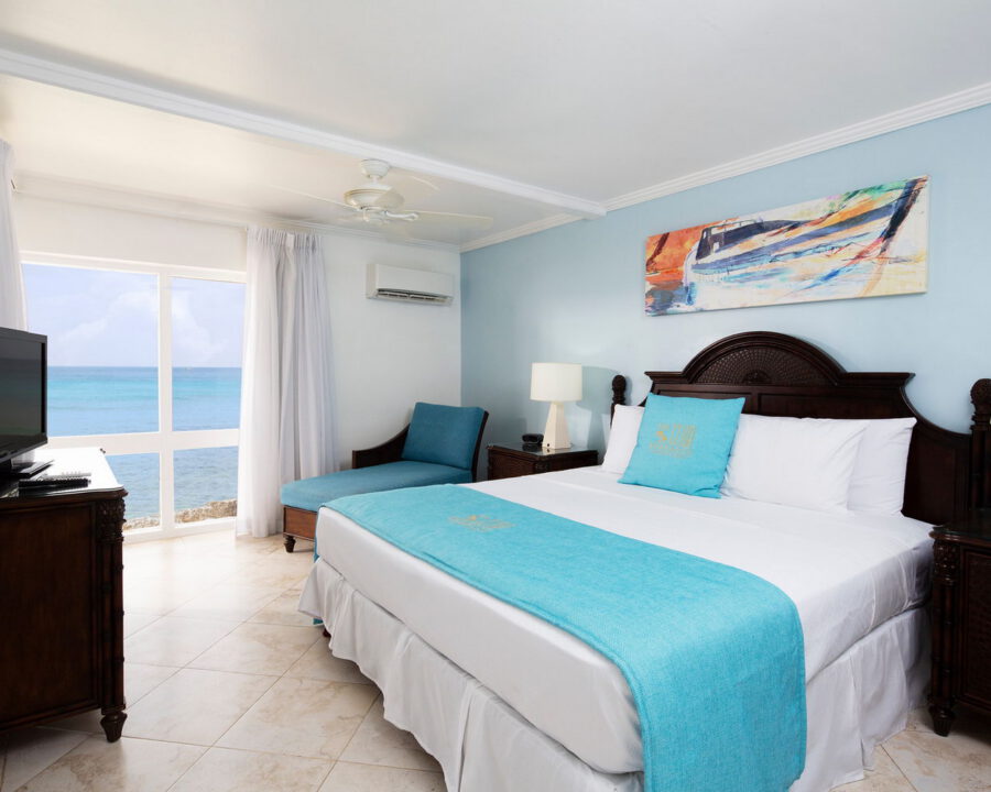 Superior Oceanfront Rooms